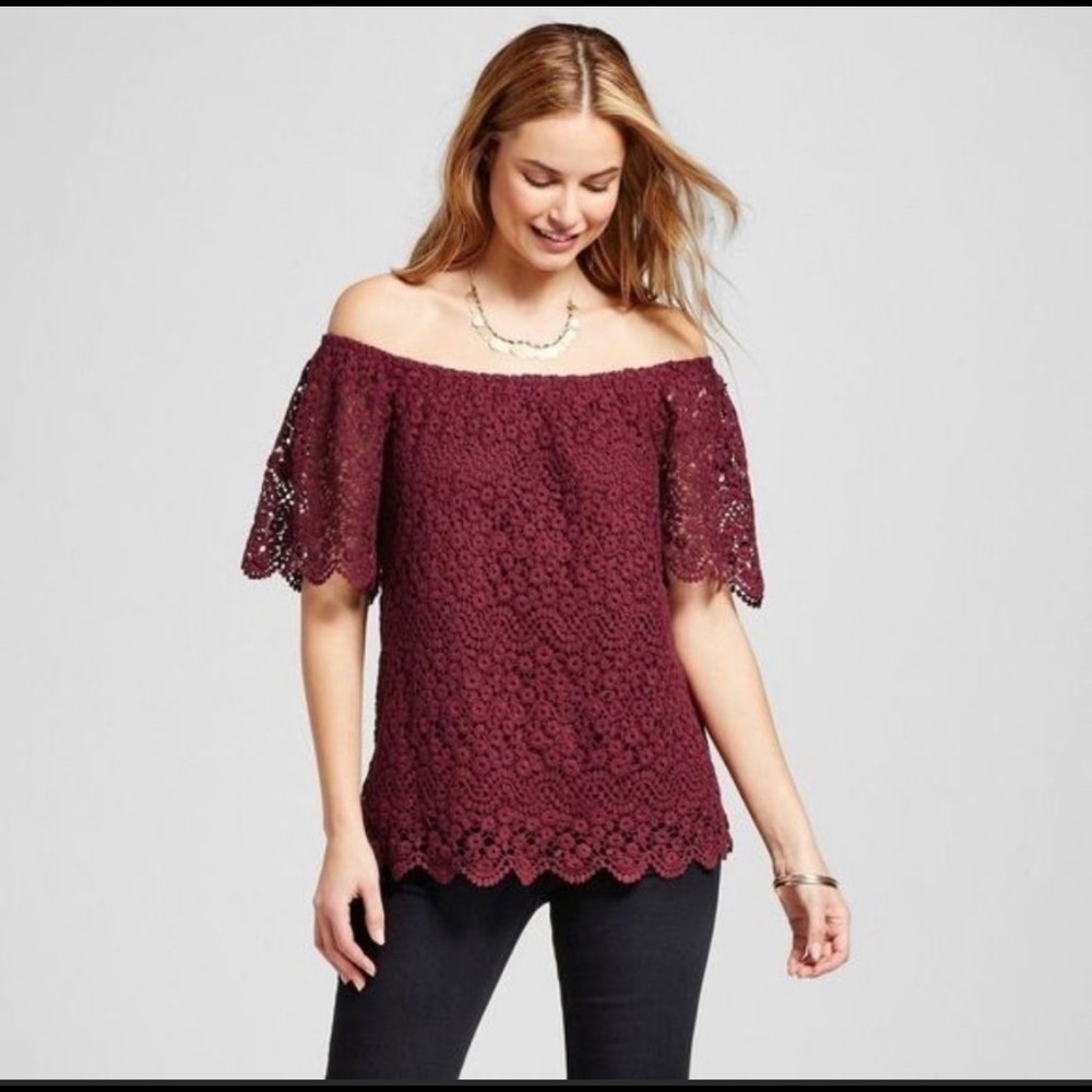 EUC Knox Rose Maroon Lace Overlay off The Shoulder Top Size XXL